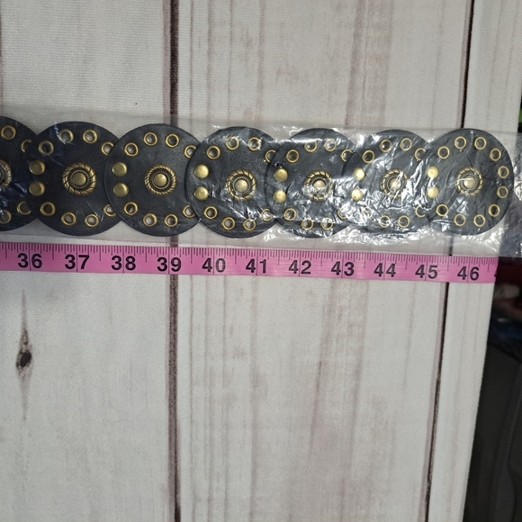 Brown and Gold Women's Belt - Picture 8 of 8